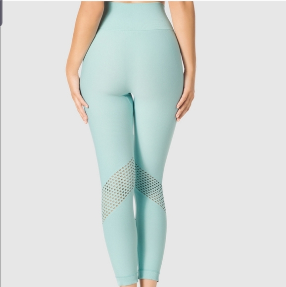 Nwot La Senza Sport Crop Top Yoga Pants 